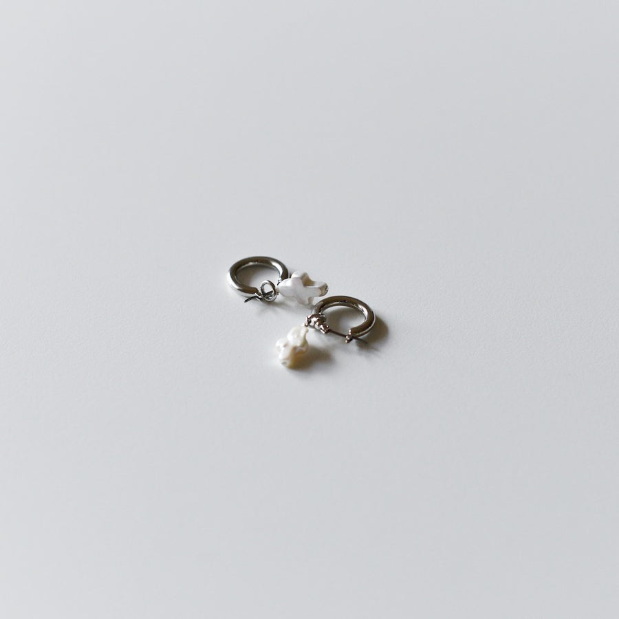 2way Cross Shell Hoop Pierce Silver　